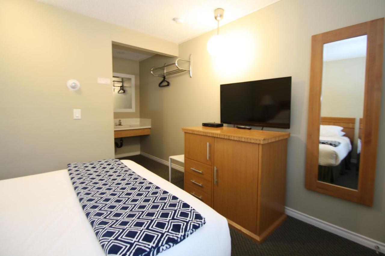 Harrison Spa Motel Harrison Hot Springs Dış mekan fotoğraf